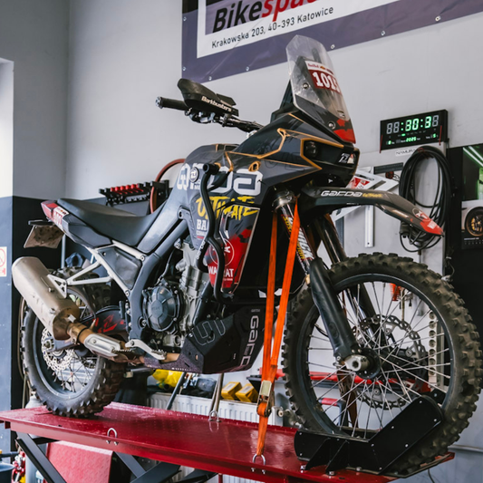 Gmole i osłona silnika GARDA do Kove 800X – lekka ochrona bez kompromisów